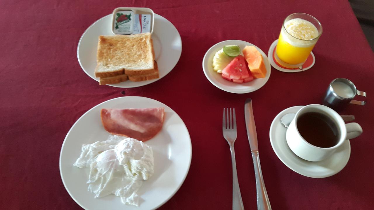 La Walon Hotel Kuta Lombok Dış mekan fotoğraf