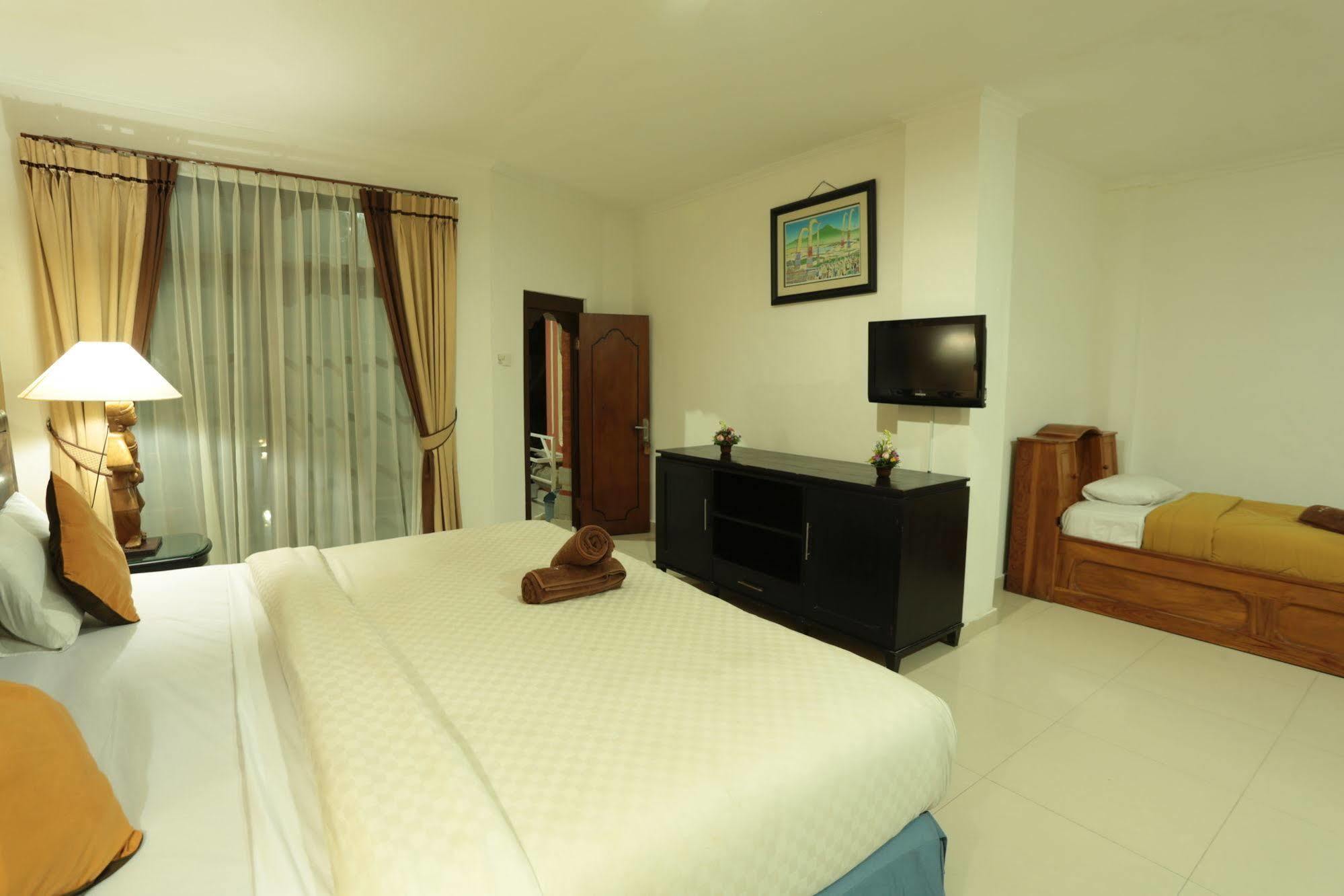 La Walon Hotel Kuta Lombok Dış mekan fotoğraf